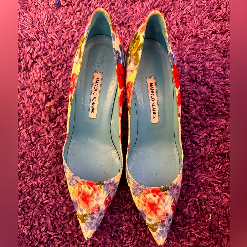 Manolo Blahnik Floral Heels size 40
